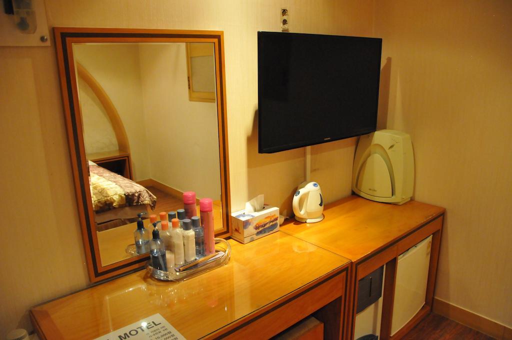 Motel Daeha Сеул Номер фото