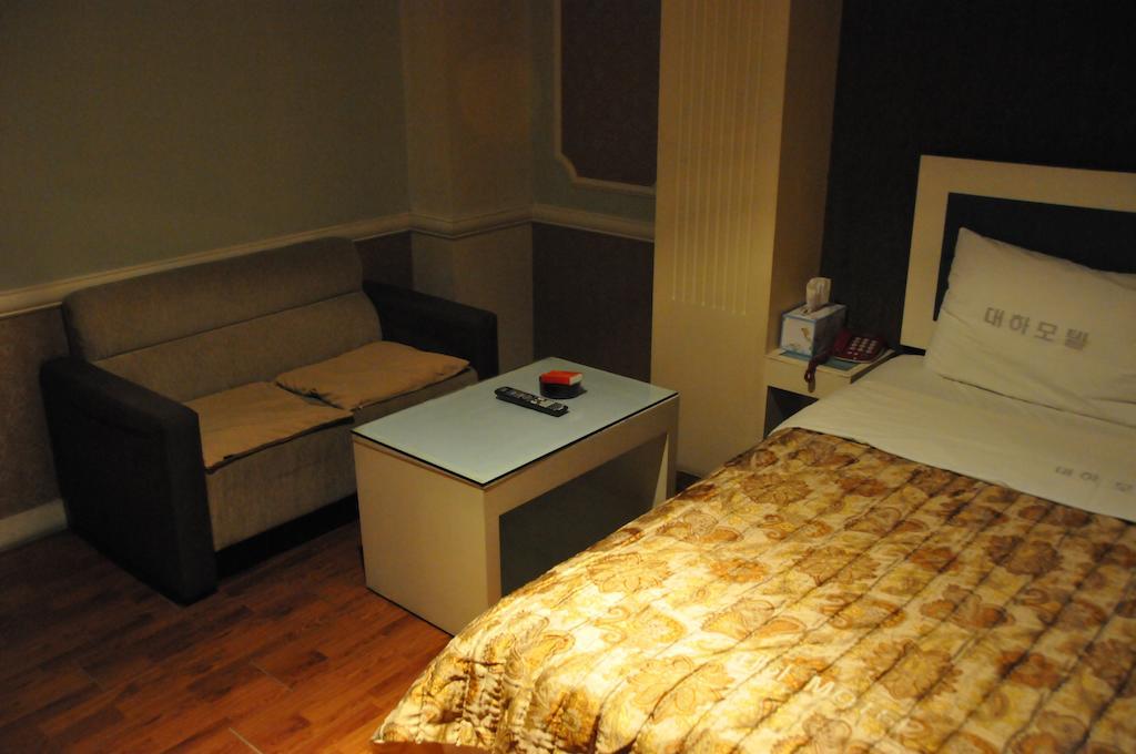 Motel Daeha Сеул Номер фото